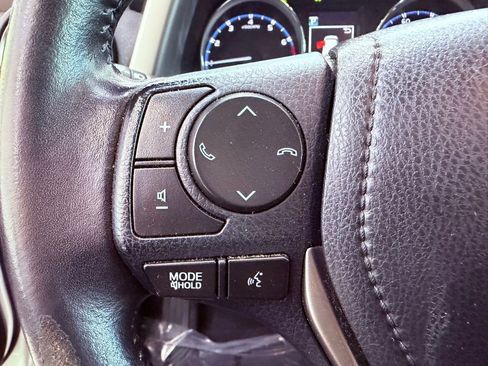 Used 2016 Toyota RAV4 XLE image 17