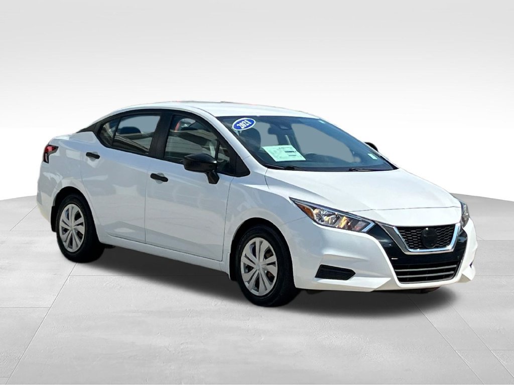 Used 2021 Nissan Versa S FWD image 3