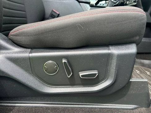Used 2018 Ford F150 XLT w/ Equipment Group 302A Luxury AWD/4WD image 53