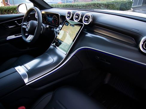 New 2026 Mercedes-Benz GLC 300 4MATIC image 18