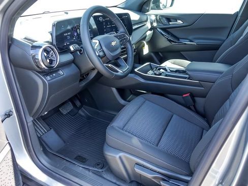 New 2026 Chevrolet Equinox LT FWD image 12