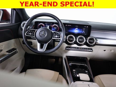 Used 2022 Mercedes-Benz GLB 250 4MATIC image 30