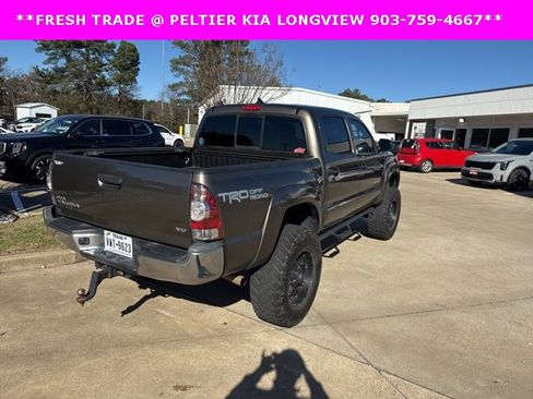 Used 2015 Toyota Tacoma 4x4 Double Cab image 7