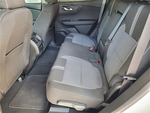 Used 2025 Chevrolet Blazer LT image 15