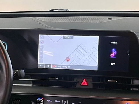 Used 2024 Kia Sportage EX image 21