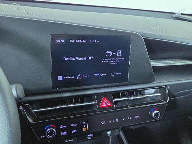 Certified 2025 Kia Niro LX FWD image 16