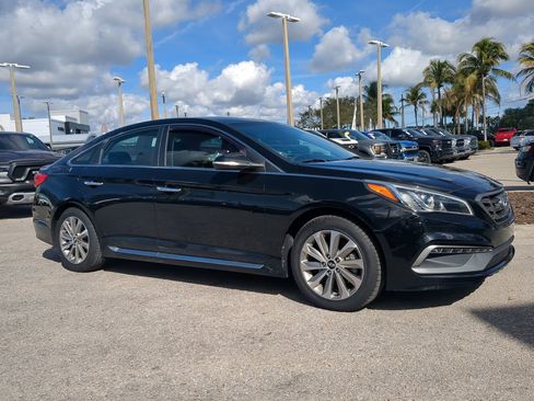 Used 2016 Hyundai Sonata Sport w/ Option Group 02 image 2