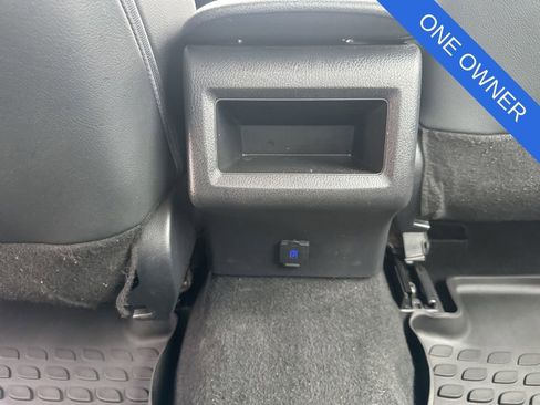 Used 2023 Toyota Camry SE image 24