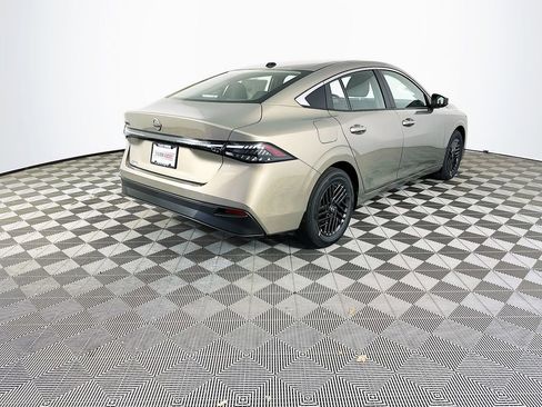 New 2026 Nissan Sentra SV w/ SV Convenience Package FWD image 10