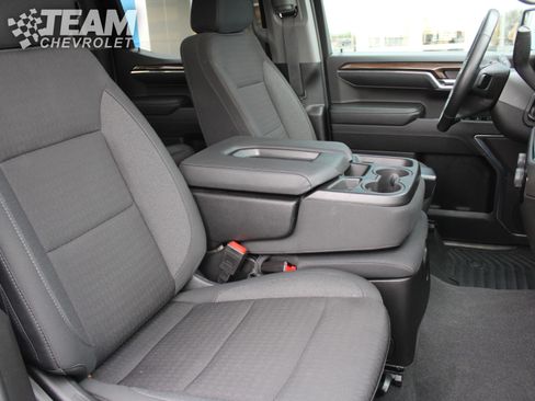 Used 2024 Chevrolet Silverado 1500 LT image 26