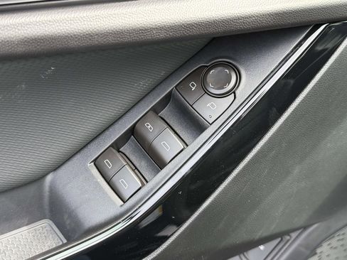 New 2026 Chevrolet Equinox LT w/ Convenience Package II image 18