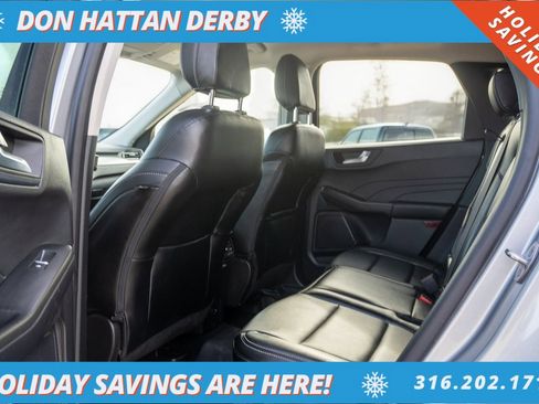 Used 2022 Ford Escape SEL image 17