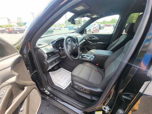 Used 2023 Chevrolet Traverse LT FWD image 23