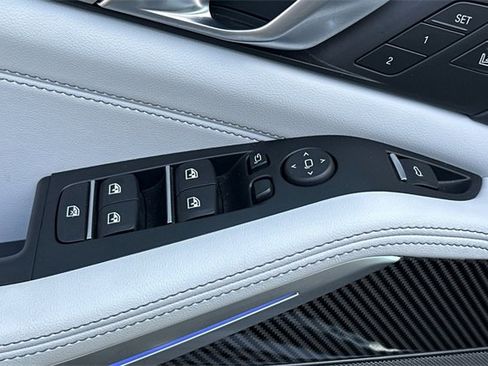 Used 2026 BMW X5 M60i image 11