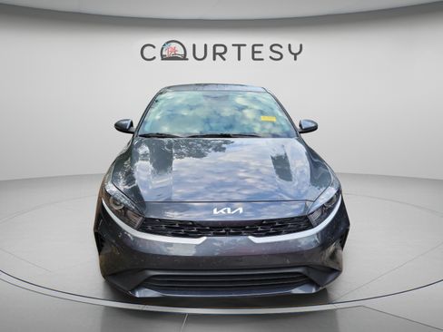 Certified 2024 Kia Forte LXS w/ LXS Technology Package FWD image 30