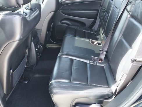 Used 2022 Jeep Grand Cherokee Limited image 21