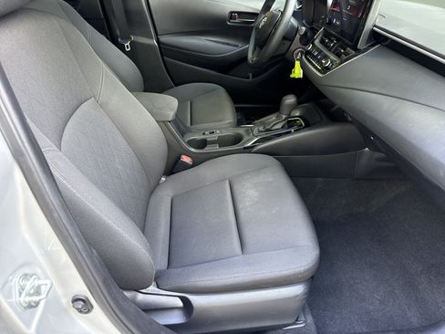Used 2023 Toyota Corolla LE FWD image 13