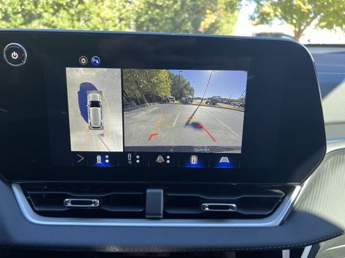 New 2026 Chevrolet Equinox LT w/ Safety and Technology Package image 27