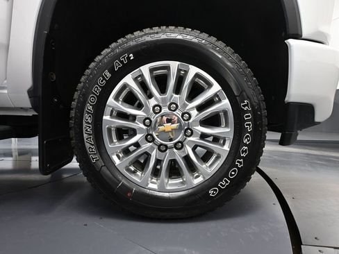 Used 2021 Chevrolet Silverado 2500 High Country AWD/4WD image 18