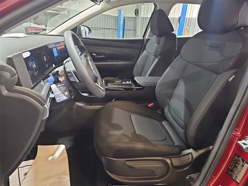 New 2026 Hyundai Tucson Blue SE image 14