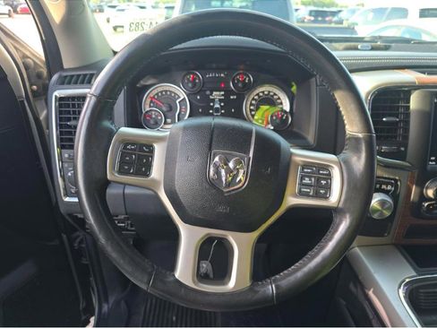 Used 2018 RAM 1500 Laramie w/ Convenience Group image 10