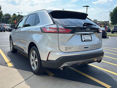 Used 2019 Ford Edge Titanium w/ Cold Weather Package AWD/4WD image 30