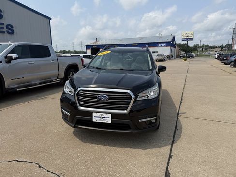 Used 2022 Subaru Ascent Limited w/ Technology Package AWD/4WD image 2