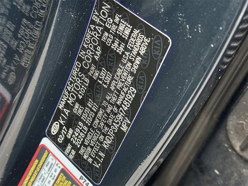 Used 2017 Kia Soul + image 18