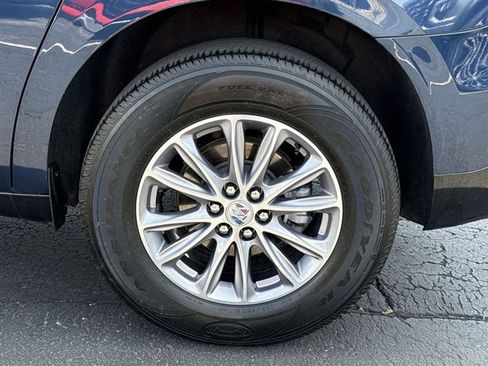 Certified 2024 Buick Enclave Essence w/ Trailering Package, 5000 lbs. AWD/4WD image 34