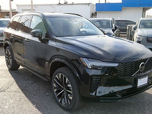 New 2026 Volvo XC90 B6 Ultra w/ Protection Package image 4