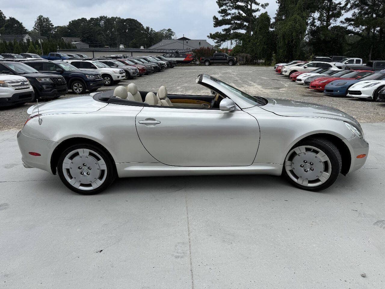 Used 2004 Lexus SC 430 Convertible RWD image 23
