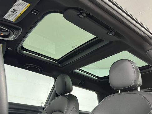 Used 2022 MINI Cooper 2-Door Hardtop FWD image 33