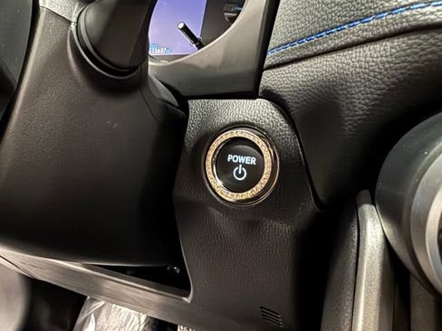 Used 2025 Toyota RAV4 SE image 15