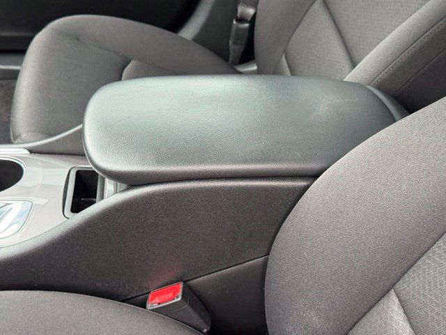 Used 2021 Chevrolet Malibu RS FWD image 31