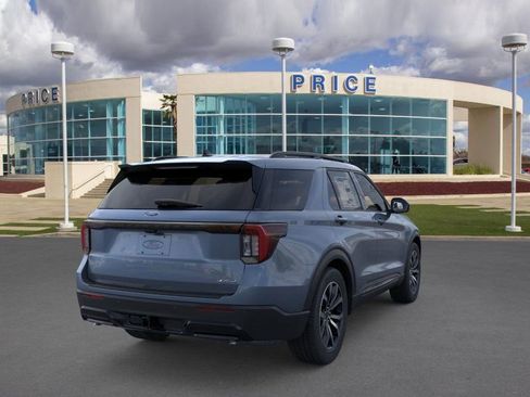 Used 2025 Ford Explorer ST-Line image 8