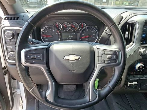 Used 2023 Chevrolet Silverado 2500 LT AWD/4WD image 15