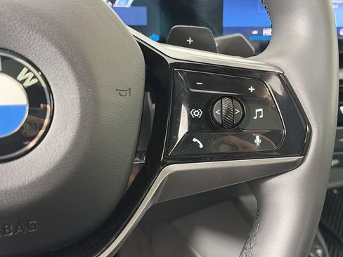 Used 2024 BMW 530i xDrive image 18