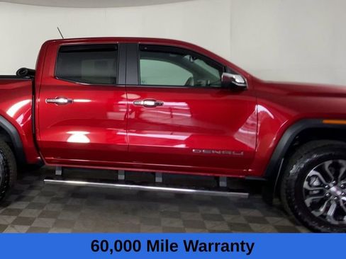 Used 2024 GMC Canyon Denali image 3