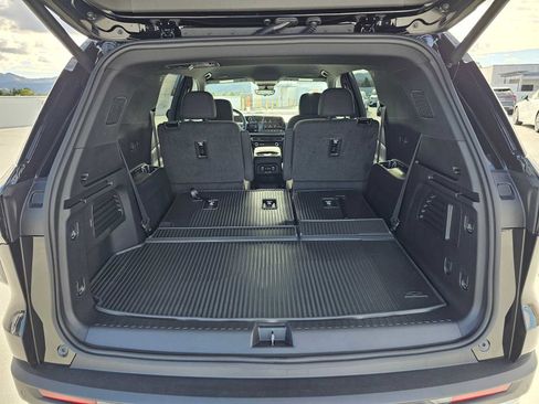 New 2026 Chevrolet Traverse LT w/ Enhanced Driving Package image 16
