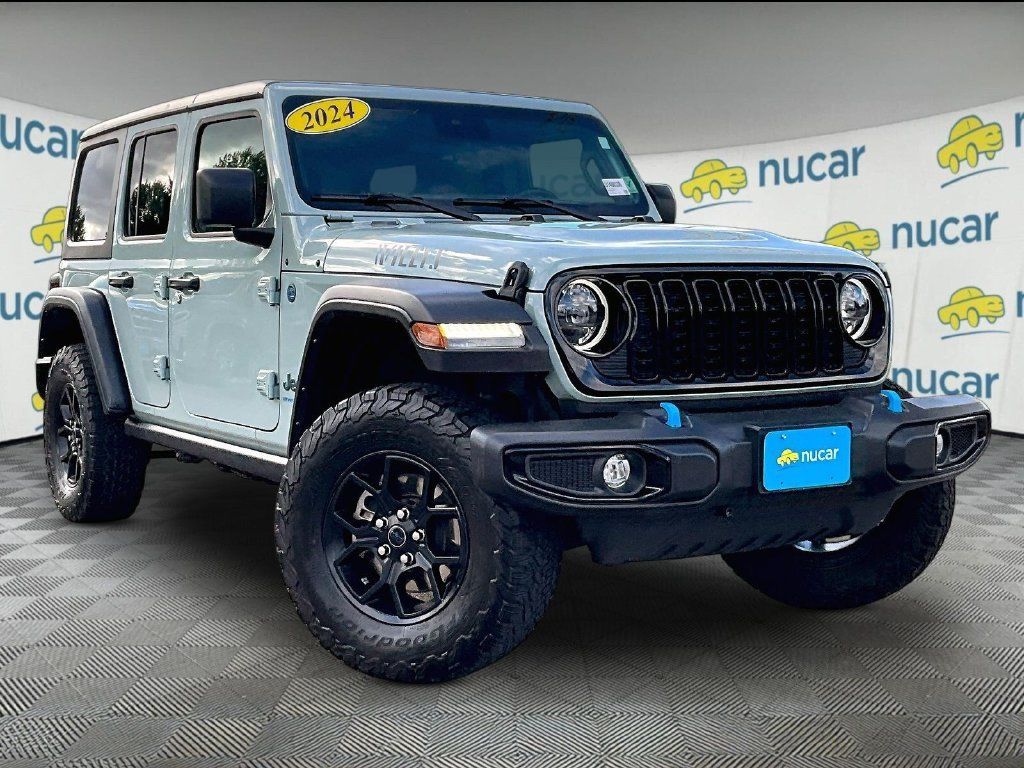 Used 2024 Jeep Wrangler Unlimited AWD/4WD image 1