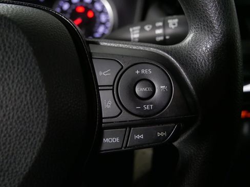 Used 2020 Toyota RAV4 LE w/ All Weather Liner Package AWD/4WD image 19