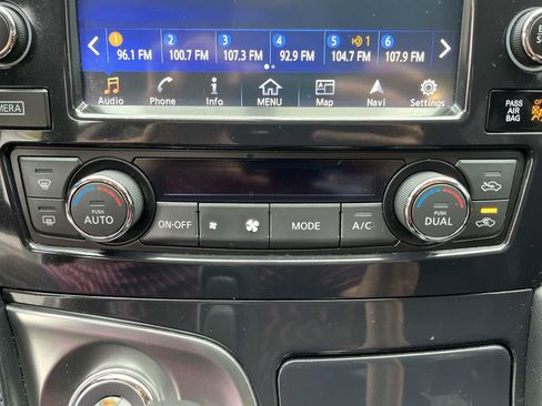 Used 2016 Nissan Maxima SR image 18