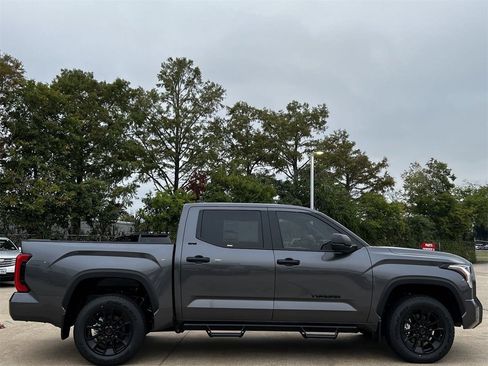 New 2025 Toyota Tundra SR5 image 5