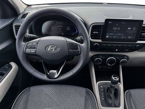 New 2026 Hyundai Venue SEL FWD image 17