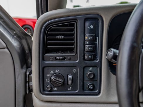 Used 2007 GMC Sierra 3500 SLT w/ Heavy-Duty Power Package image 22