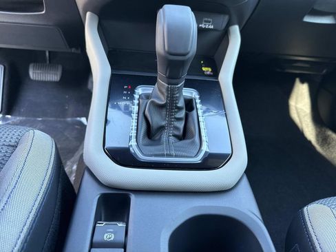 New 2025 Subaru Forester Premium image 31