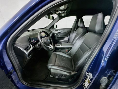 Used 2025 BMW X1 xDrive28i AWD/4WD image 13