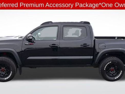 Used 2018 Toyota Tacoma TRD Pro image 2