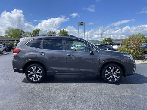Used 2021 Subaru Forester Limited AWD/4WD image 4