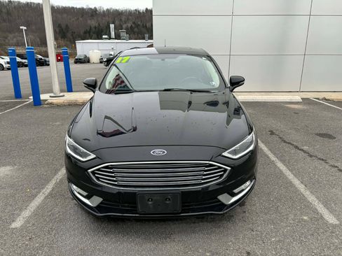 Used 2017 Ford Fusion SE w/ Fusion SE Technology Package image 8